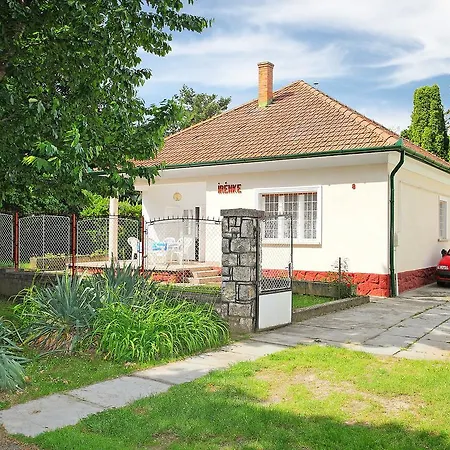 Vila Holiday Home Balaton H2043