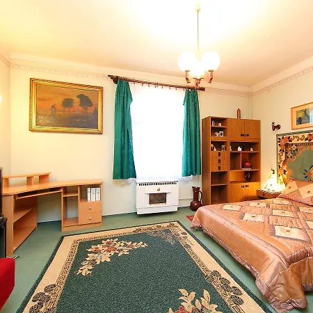 Vila Holiday Home Balaton H2043 *